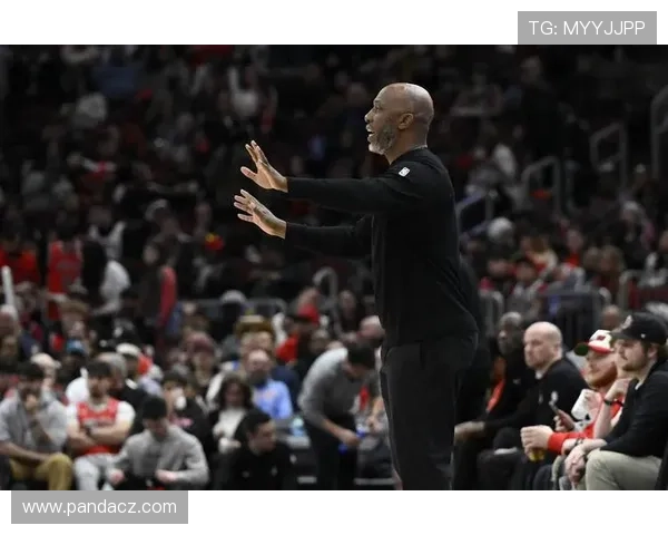 开拓者核心阵容调整与新秀崛起共同引发新赛季竞争格局关注热议声 开拓者核心阵容调整与新秀崛起共同引发新赛季竞争格局关注热议声