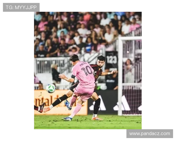 梅西重返巴萨呼声高涨 球迷期待传奇归来带队冲击欧冠