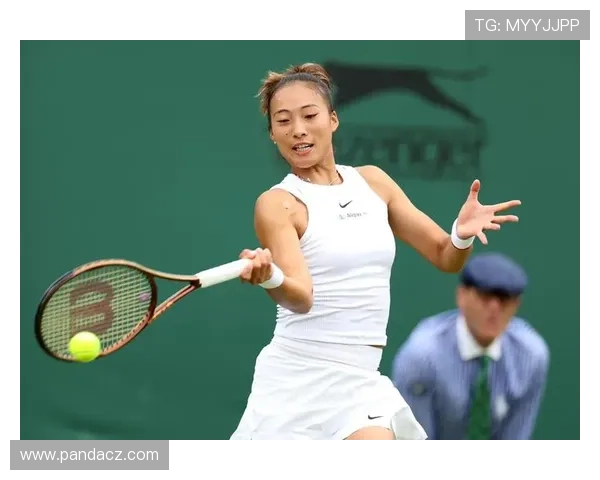 网球赛季高潮迭起 世界顶尖选手争夺年终冠军宝座