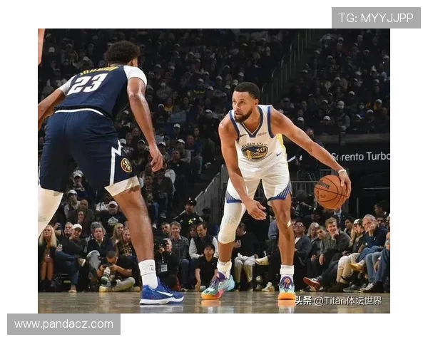 詹姆斯率湖人逆转勇士库里空砍三十分再现巅峰对决